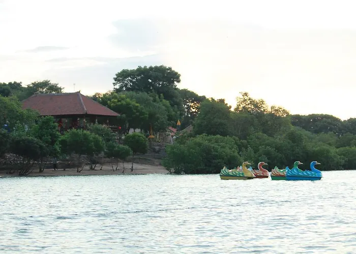 ホリデーパーク White Sandy Beach Menjangan